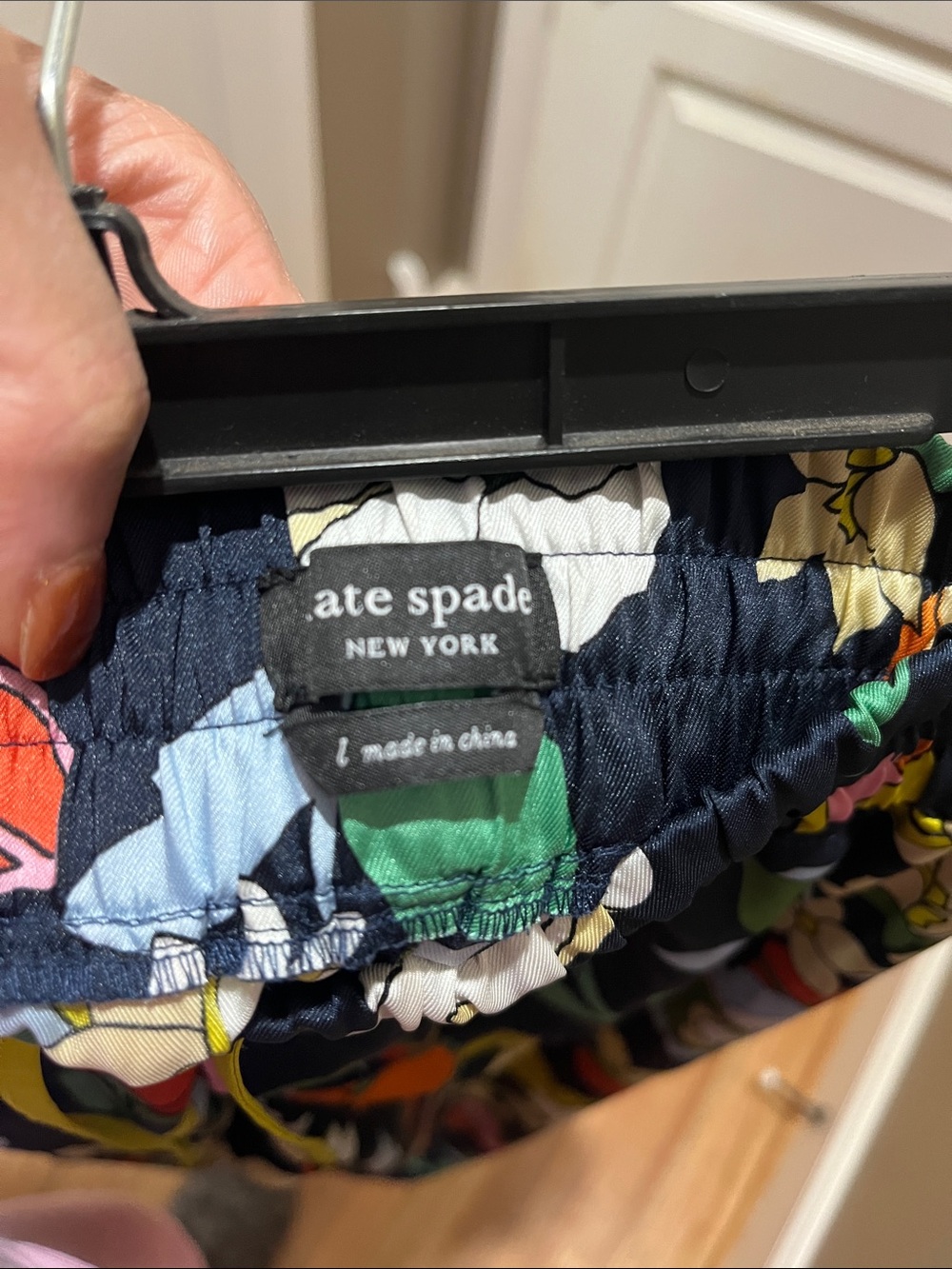 kate spade ♠️ Navy Blue Multi Floral Cropped Pants - Picture 3 of 3
